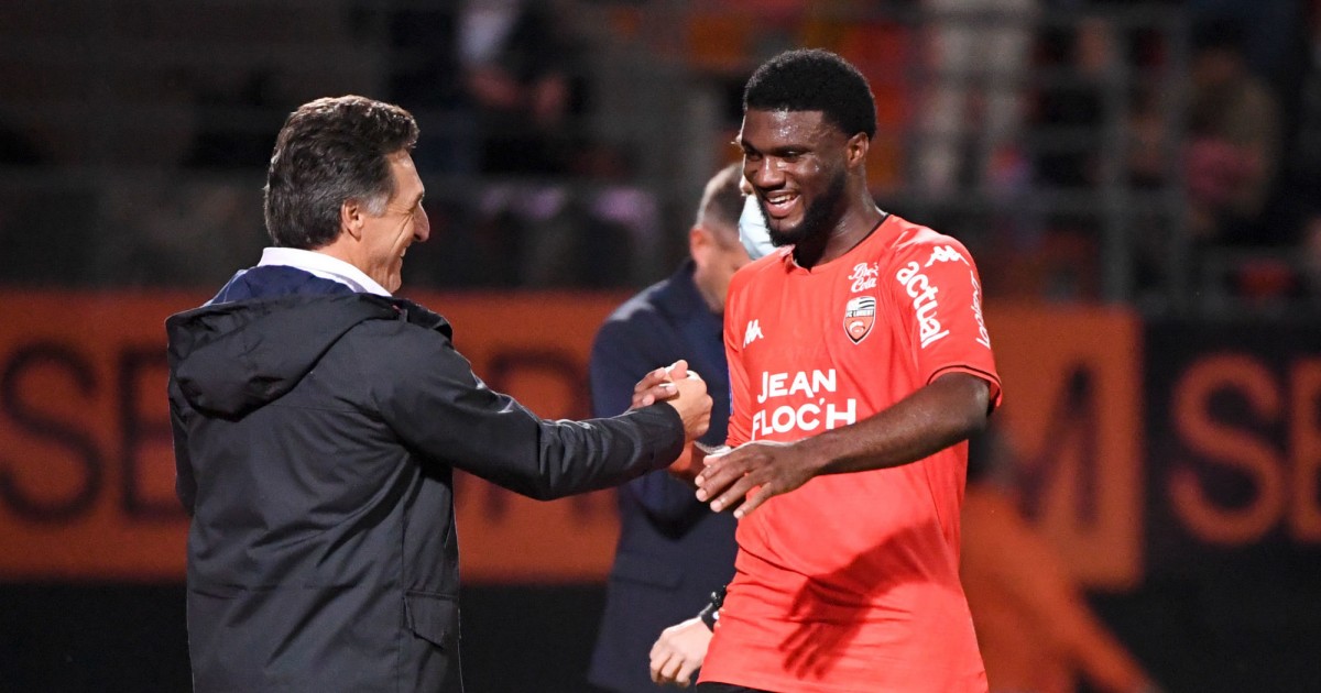 Fc Lorient Mercato Apr S Moffi Un Autre Attaquant Quitte Le Fcl