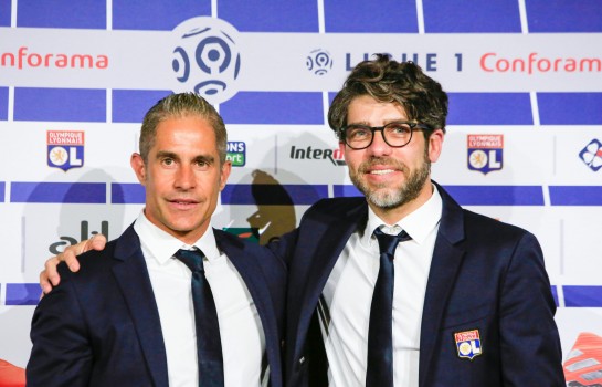 https://cdn.foot-sur7.fr/545x350/articles/2019/05/Sylvinho%20et%20Juninho%20Icon_BIA_280519_11_36.jpg