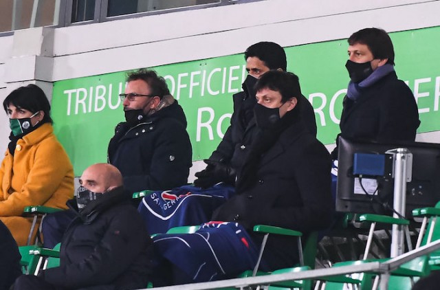 La direction du Paris Saint-Germain au stade
