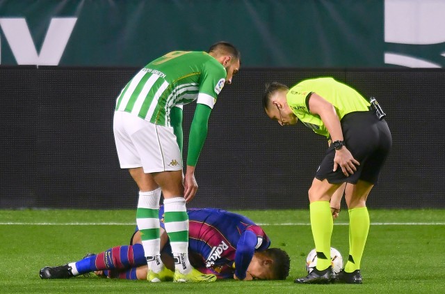 Araujo blessé , incertain pour Barça- PSG