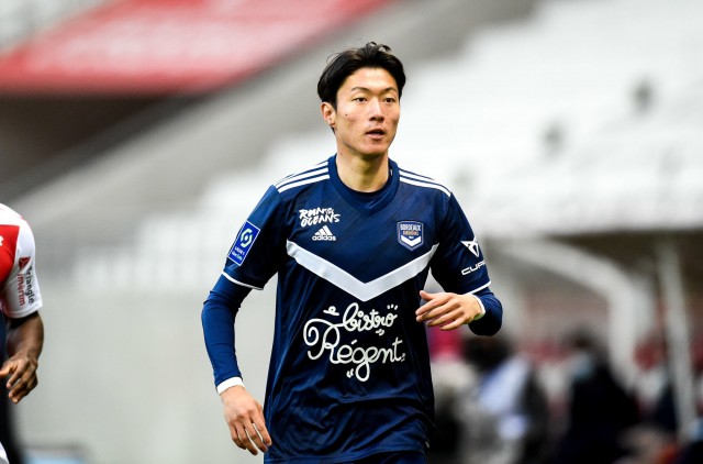 Hwang Ui-jo sous le maillot de Bordeaux.