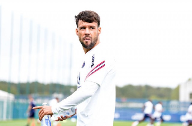 Juan Bernat n'exclut pas un départ du PSG cet été.