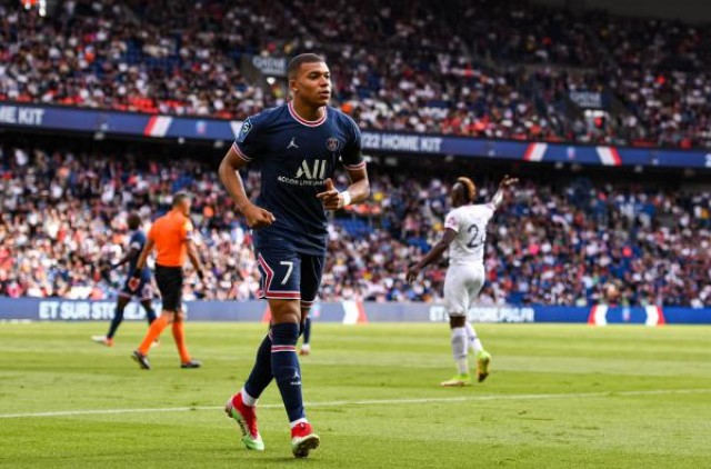 Kylian Mbappé de nouveau buteur avec le PSG