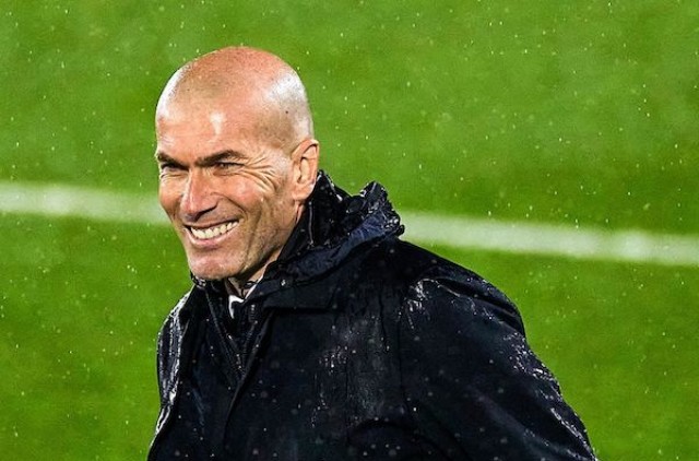 Zinédine Zidane souhaité au Paris Saint-Germain