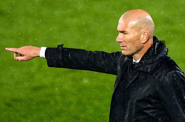 zinedine zidane icon ra 210427 088