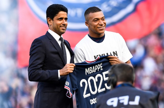 Kylian Mbappé a prolongé jusqu'en 2025 avec le PSG.
