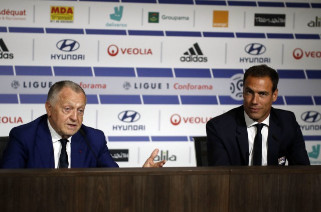 Benoit Cheyrou et Jean-Michel Aulas en conférence de presse de l' OL.