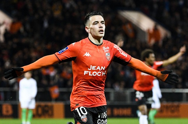 Enzo Le Fée sera présent avec le FC Lorient contre Troyes