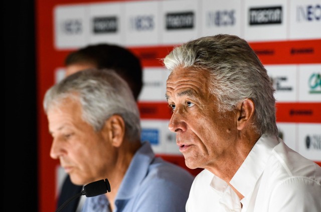 OGC Nice : Le président Jean-Pierre Rivère et l'entraîneur Lucien Favre accusent le coup après les incidents survenus lors de Nice-Cologne.