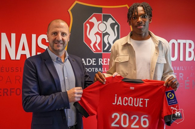 Jérémy Jacquet signe pro au Stade Rennais pour 3 ans.