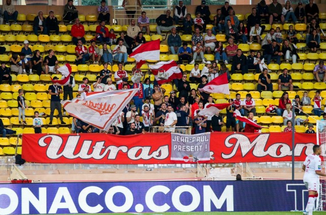 Les supporters de l'AS Monaco à Louis-II