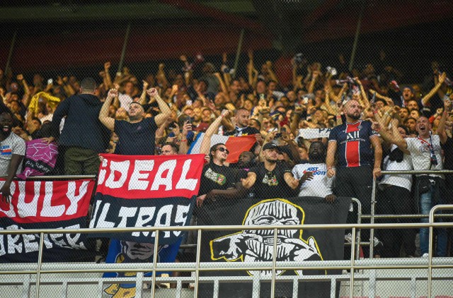 Des supporters du PSG à Lisbonne.