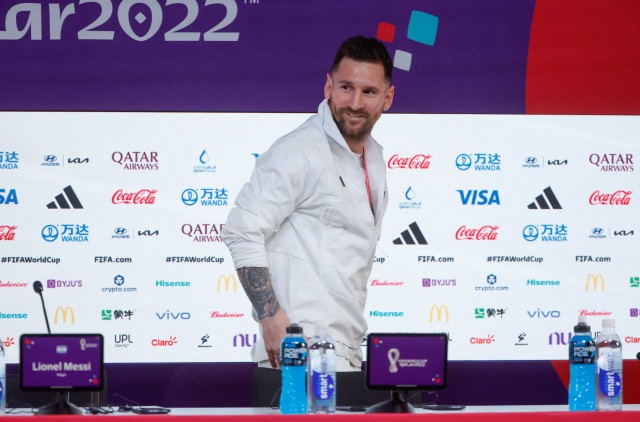 Lionel Messi en conférence de presse avec la sélection argentine.