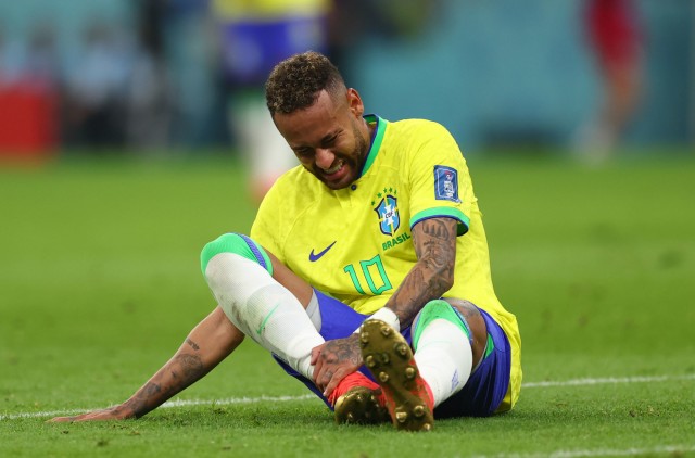 Neymar Jr blessé à la cheville avec le Brésil