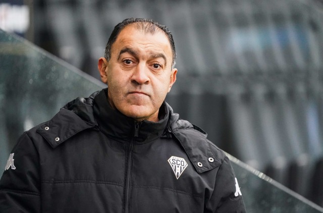 Abdel Bouhazama, entraîneur d'Angers SCO.