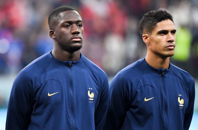 Ibrahima Konaté et Raphaël Varane sont malades.