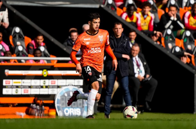 Romain Faivre sous le maillot du FC Lorient