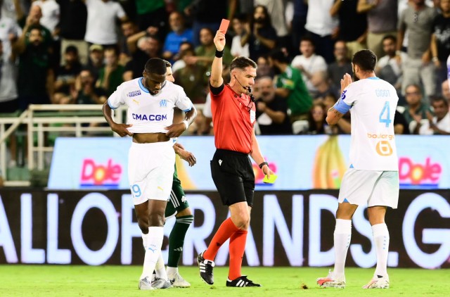 Geoffrey Kondogbia, expulsé avec l'OM.