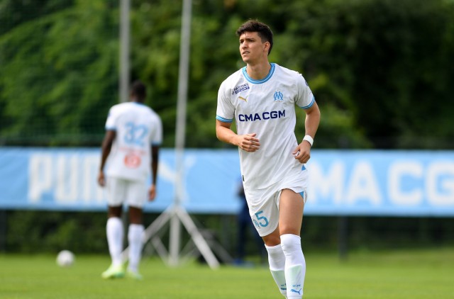 Leonardo Balerdi sous le maillot de l'OM