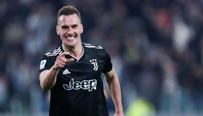 Juventus responds to Longoria for Arkadiusz Milik