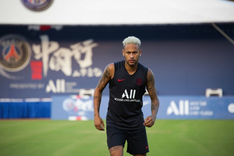 Neymar veut quitter le PSG pour retourner au Barça.