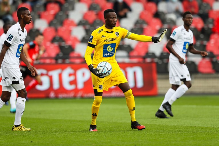 Dijon remplace Gomis par Allagbé — Officiel Dijon remplace Gomis par Allagbé — Officiel