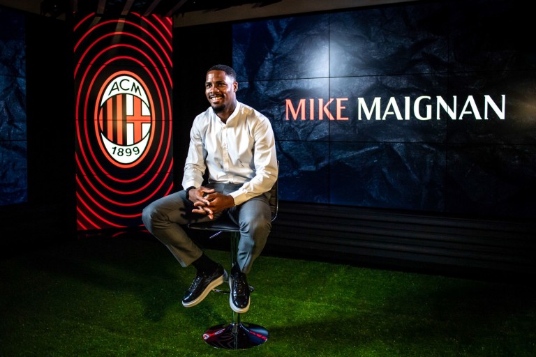 Mike Maignan a signé à l'AC Milan en provenance du LOSC.