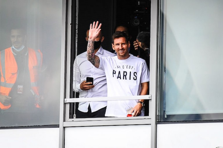 PSG Mercato : Officiel, Lionel Messi est enfin Parisien !