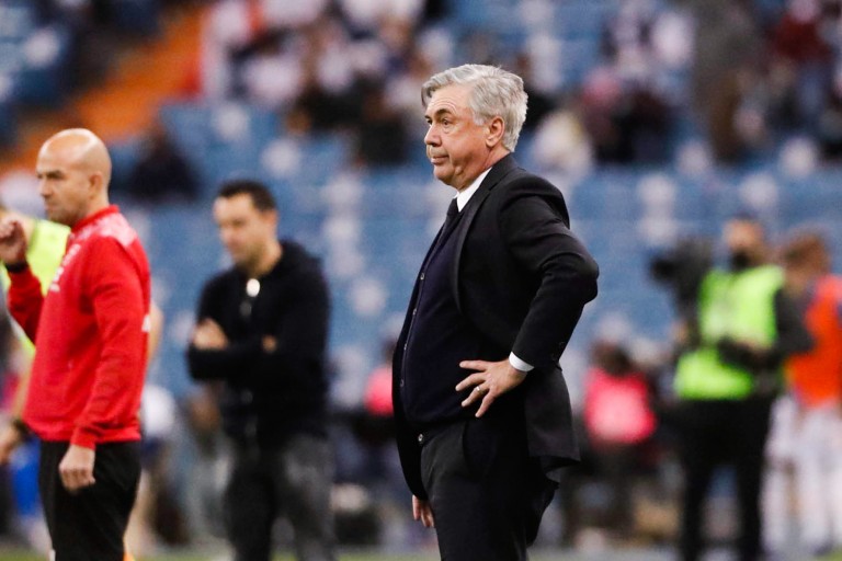 Carlo Ancelotti projette un mauvais coup au Barça.