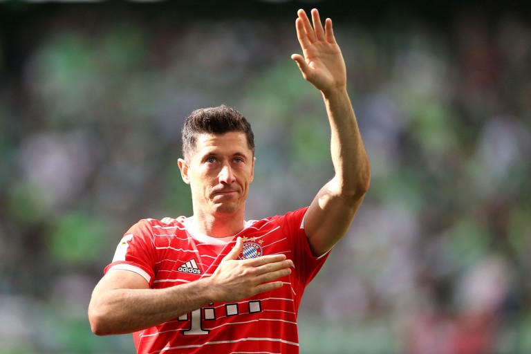 PSG Mercato : Robert Lewandowski a annoncé son départ du Bayern Munich.