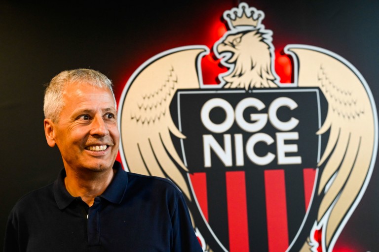 Lucien Favre, nouvel entraîneur de l'OGC Nice veut se renforcer au FC Nantes.
