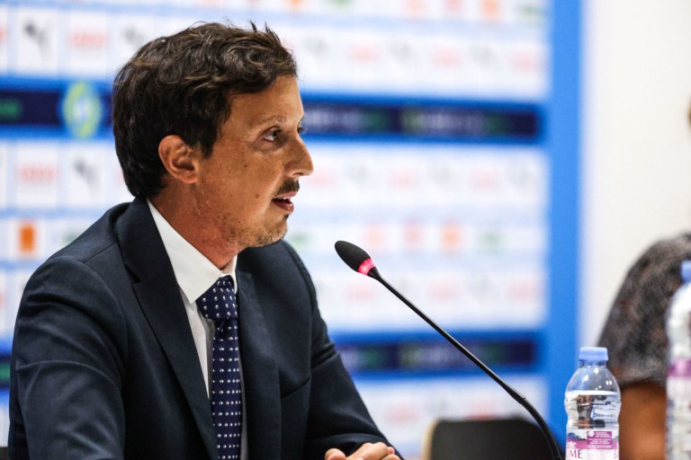 OM : Pablo Longoria lors d'une conférence de presse à Marseille.