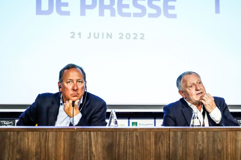 OL Mercato : Jean-Michel Aulas et John Textor ont reporté la Vente de Lyon.