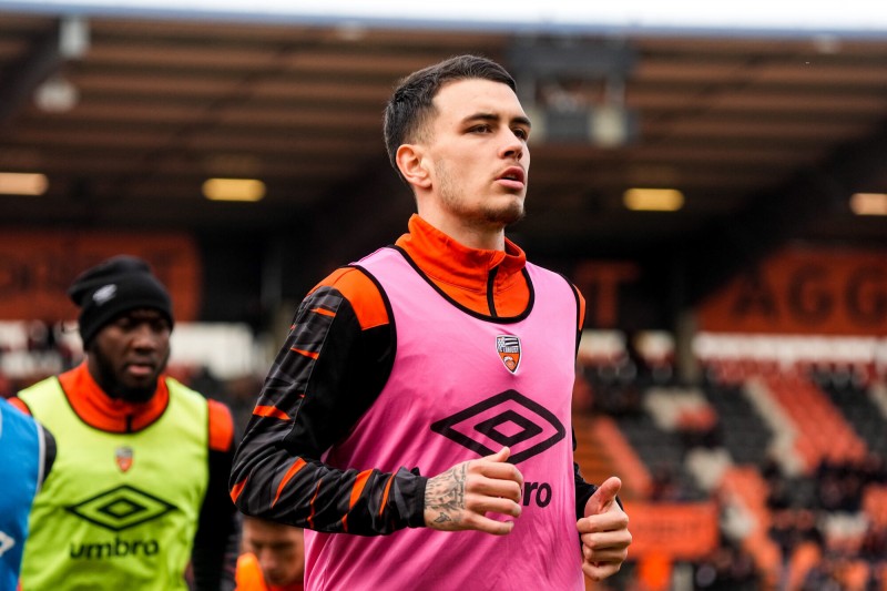 Mercato Stade Rennais Enzo Le Fée, priorité du SRFC