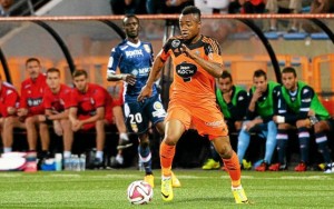FC Lorient, Jordan Ayew vers Aston Villa FC 
