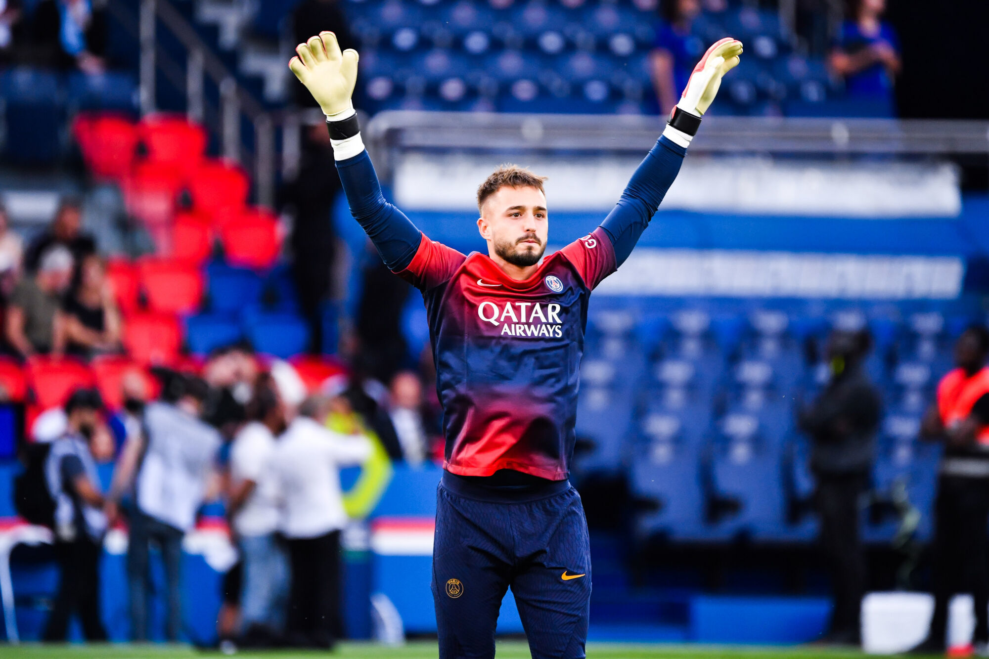 Arnau Tenas , gardien de but du PSG.