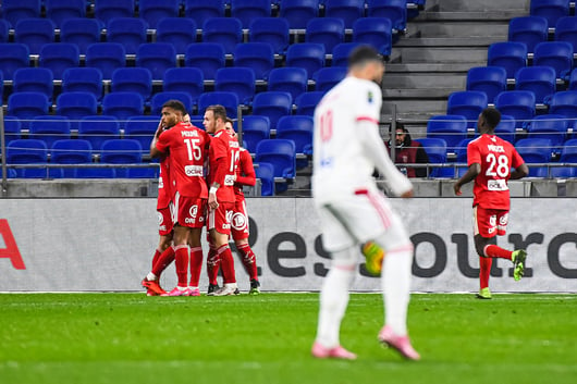 Le Stade Brestois pourrait perdreRomain Faivre visé par le Bayer Leverkusen.