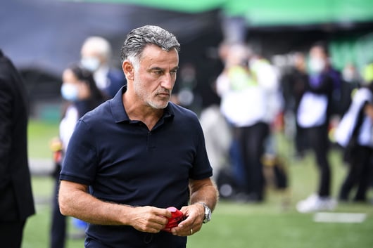L'entraîneur de l' OGC Nice, Christophe Galtier, souhaite recruter un jeune gardien de but.