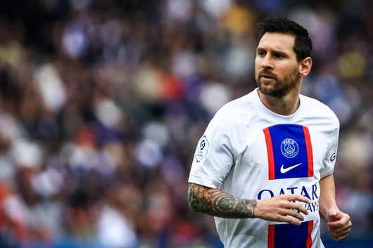 PSG Mercato : Lionel Messi ne veut pas prolonger avec le Paris SG.