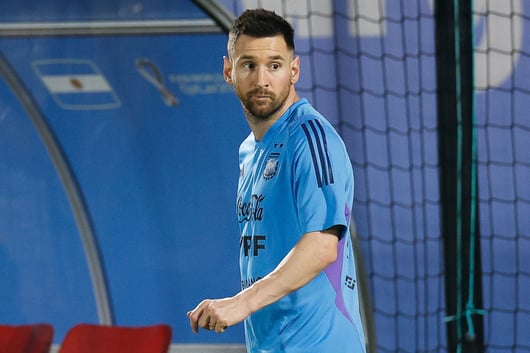 Argentine : Lionel Messi joue son destin contre la Pologne.