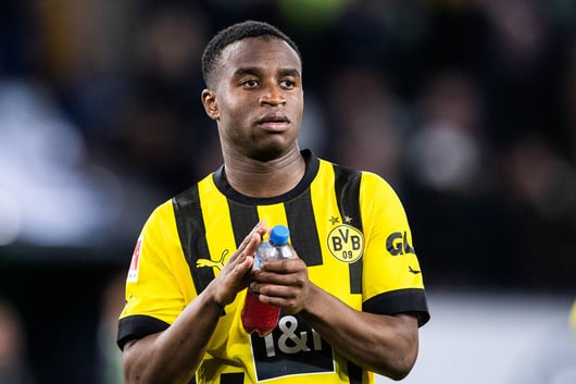 Youssoufa Moukoko proche de prolonger avec le Borussia Dortmund.