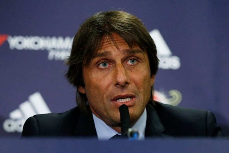 Mercato Chelsea FC, Antonio Conte confirme un éventuel transfert d'Oscar à Shanghai.