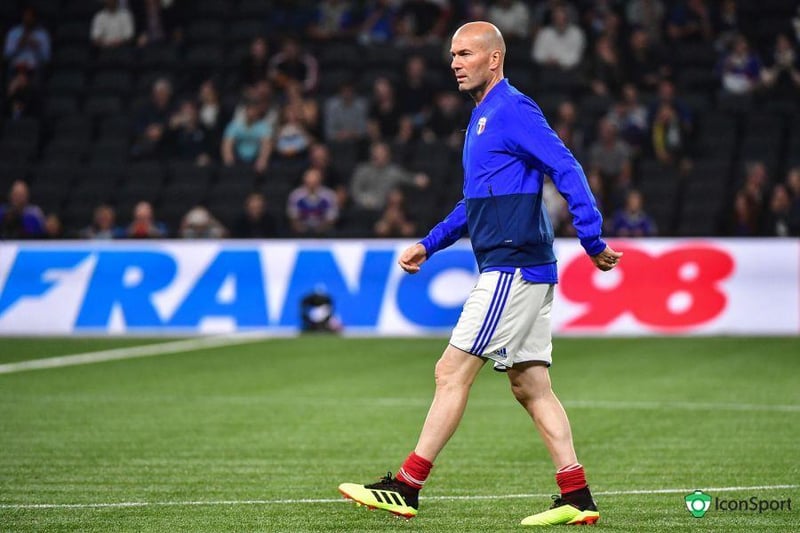 Zinedine Zidane va reprendre du service.
