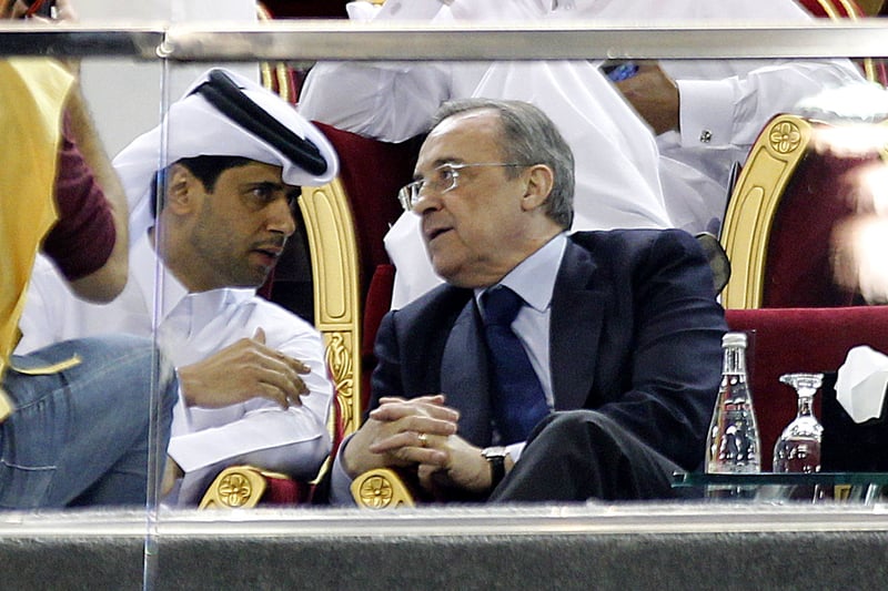 Le président du PSG Nasser Al-Khelaïfi et son homologue du Réal Madrid Florentino Pérez.