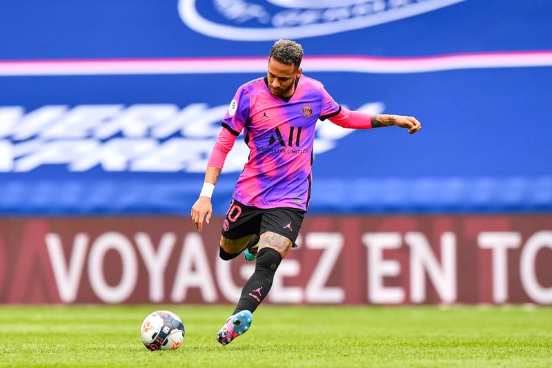 Neymar Jr a prolongé au PSG jusqu'en 2025.