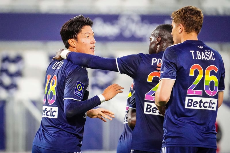 Hwang Ui-jo, attaquant de Bordeaux et ses coéquipiers.