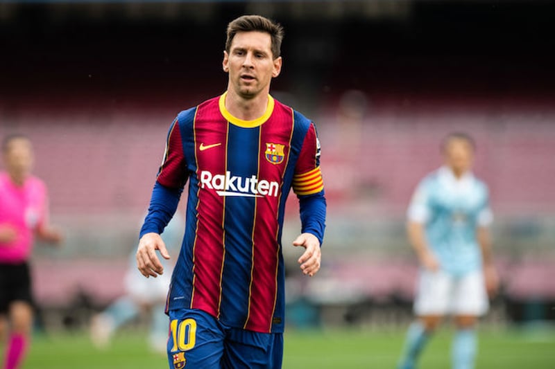 PSG Mercato : Lionel Messi prépare déjà son retour au Barça.