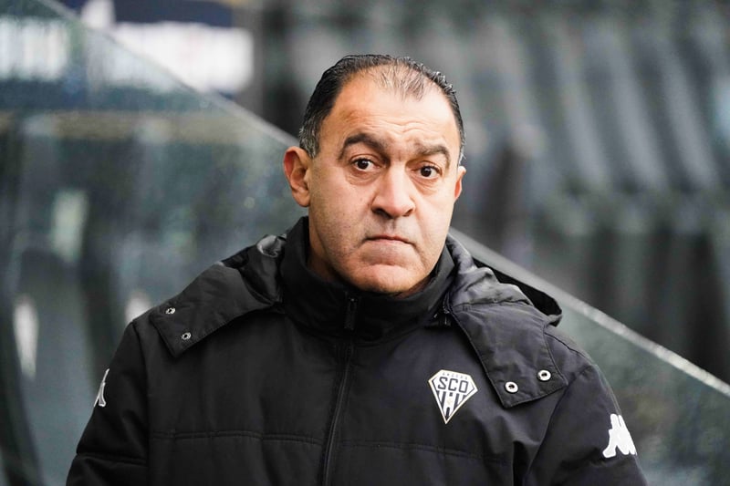 Abdel Bouhazama, entraîneur d'Angers SCO. 